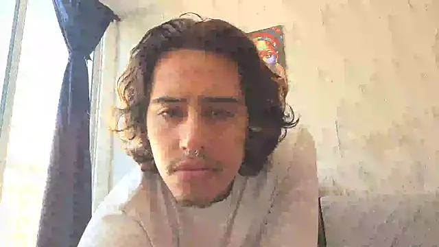 Snapshot of Edward_51 chatting on 07-28-26, 02:13 Edward 51 online show from 07-28-26, 02:13