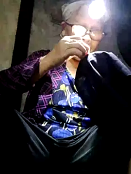 Snapshot of Sexyy-yy chatting on 07-28-26, 12:48 Sexyy-yy online show from 07-28-26, 12:48