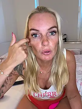 Missblondy39 online show from 07-25-26, 05:05