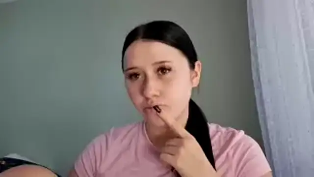 Snapshot of Mira_Stavik chatting on 07-28-26, 06:09 Mira Stavik online show from 07-28-26, 06:09