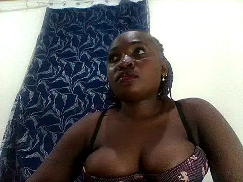 Sweetprettygl online show from 08-04-26, 06:43