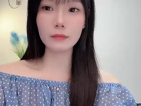 Snapshot of -Ruby99 chatting on 07-31-26, 02:44 -Ruby99 online show from 07-31-26, 02:44