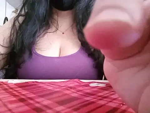 Tatybellaaaa online show from 07-30-26, 11:42