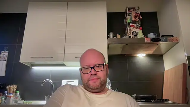 theitalianbear online show from 02-14-25, 06:02