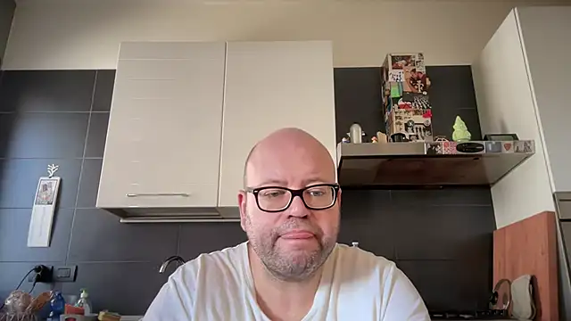 theitalianbear online show from 09-28-25, 10:42