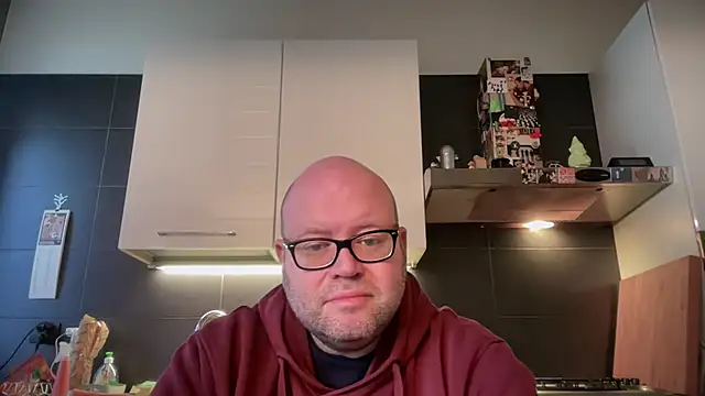 theitalianbear online show from 11-18-25, 08:41