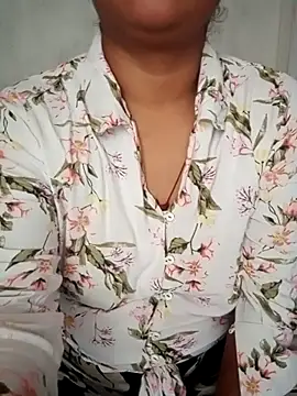 Snapshot of Avni_Yadav_001 chatting on 07-28-26, 05:03 Avni Yadav 001 online show from 07-28-26, 05:03