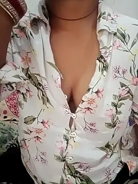 Snapshot of Avni_Yadav_001 chatting on 07-28-26, 11:17 Avni Yadav 001 online show from 07-28-26, 11:17