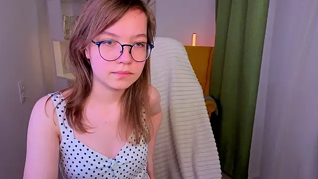 Snapshot of LiaBroock chatting on 07-30-26, 02:38 LiaBroock online show from 07-30-26, 02:38
