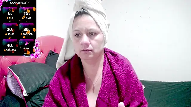 Snapshot of sexy_jhoan88 chatting on 07-15-26, 10:31 sexy jhoan88 online show from 07-15-26, 10:31