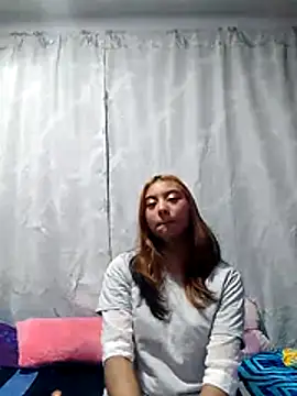 Snapshot of flor_bonita325 chatting on 07-29-26, 02:53 flor bonita325 online show from 07-29-26, 02:53
