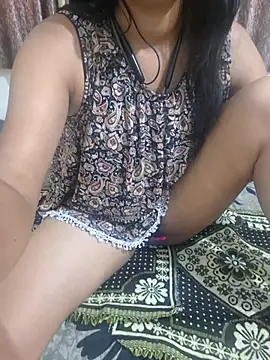 Queen Taniyaa77 online show from 07-28-26, 12:48