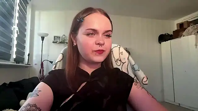 Snapshot of AbbyWet chatting on 07-27-26, 05:42 AbbyWet online show from 07-27-26, 05:42