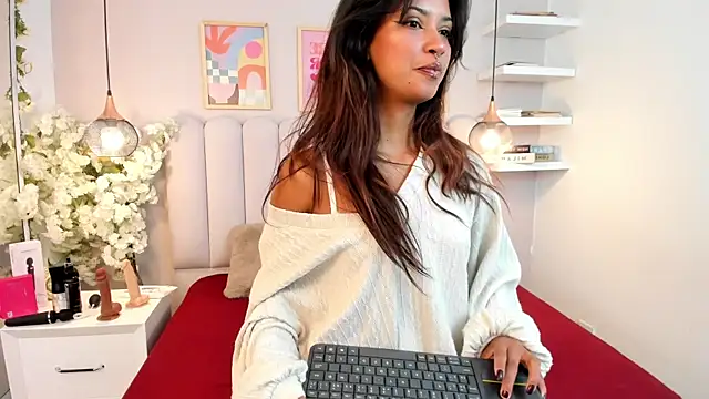 Snapshot of alessia__noir_ chatting on 07-27-26, 09:22 alessia noir online show from 07-27-26, 09:22