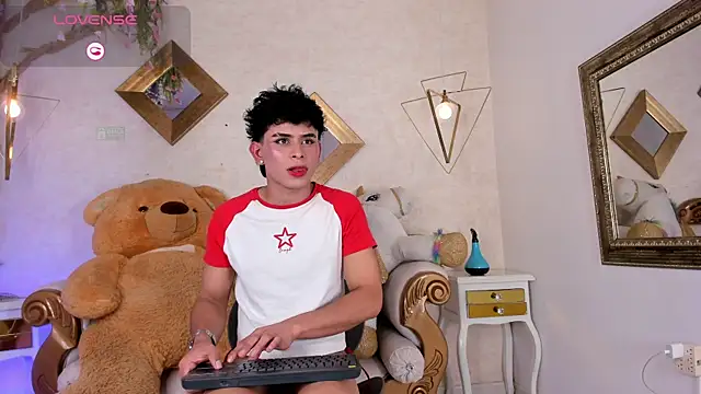Snapshot of HungLatinoFemboy chatting on 07-29-26, 09:13 HungLatinoFemboy online show from 07-29-26, 09:13