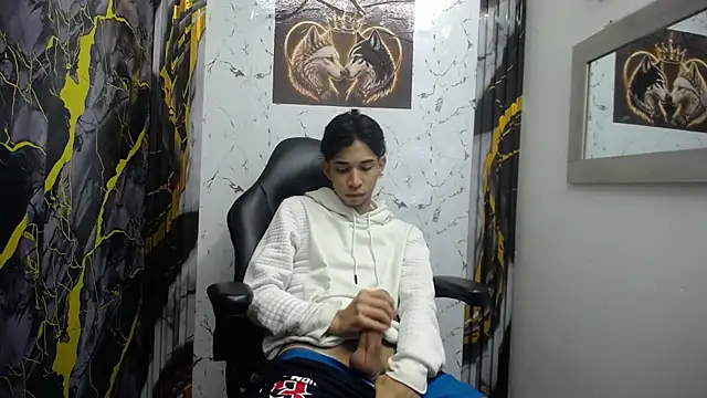 Snapshot of Cruzito_hot_X21 chatting on 07-29-26, 01:42 Cruzito hot X21 online show from 07-29-26, 01:42