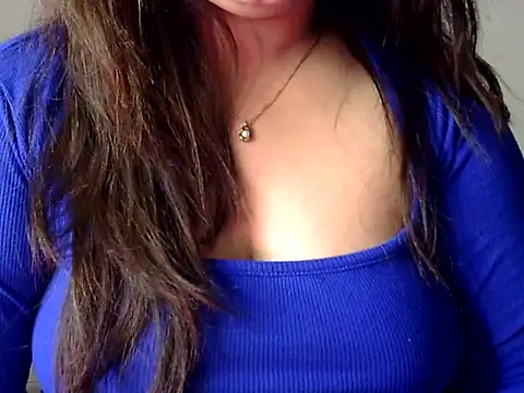 Snapshot of Gujjugirl08 chatting on 07-28-26, 08:12 Gujjugirl08 online show from 07-28-26, 08:12