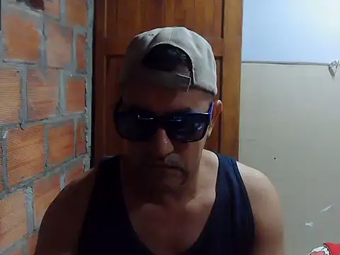 Snapshot of armagedon19 chatting on 08-09-26, 11:42 armagedon19 online show from 08-09-26, 11:42