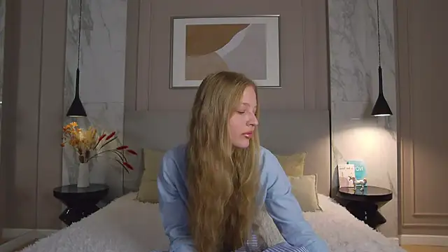 Aurora Bennett online show from 07-30-26, 07:51