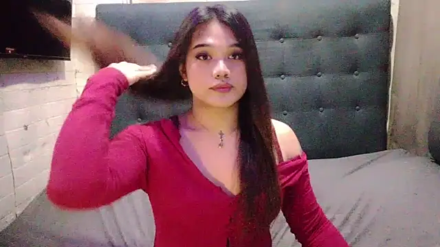 Snapshot of FoxxyJesa chatting on 06-04-26, 03:29 FoxxyJesa online show from 06-04-26, 03:29