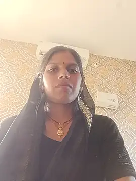 Horney Nikki online show from 08-02-26, 09:52