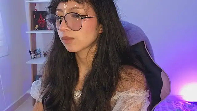 Snapshot of Yommi_winx_ chatting on 08-02-26, 05:00 Yommi winx online show from 08-02-26, 05:00