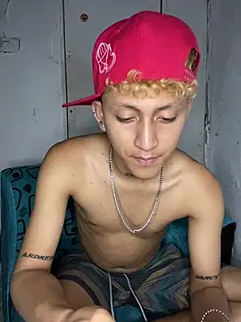 Luis 001 model online show from 08-08-26, 06:59