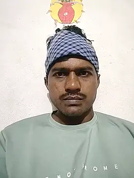 Snapshot of Raakkesh chatting on 08-03-26, 04:22 Raakkesh online show from 08-03-26, 04:22