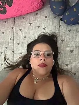 Lauren Bond online show from 08-04-26, 07:38