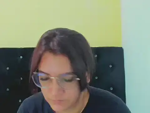 MARILYN GARCIA online show from 12-28-24, 03:04