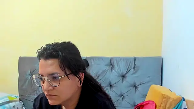 MARILYN GARCIA online show from 01-31-25, 06:36