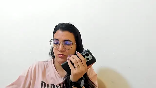 MARILYN GARCIA online show from 11-28-25, 04:09