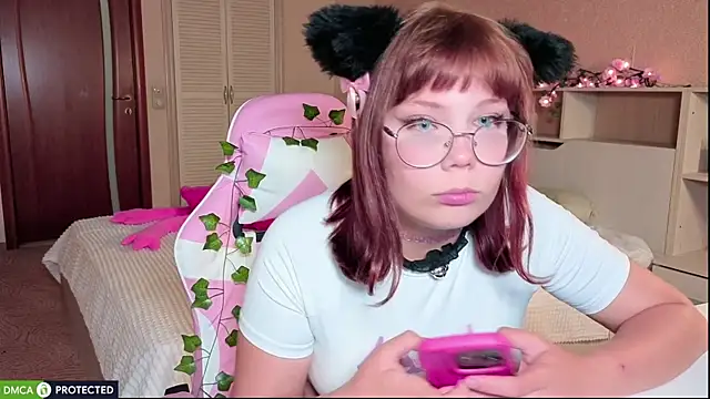 amelia grant 11 online show from 08-07-26, 08:49