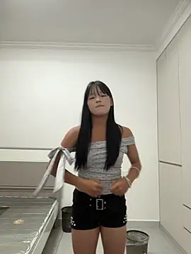 lulu066 online show from 08-07-26, 12:51