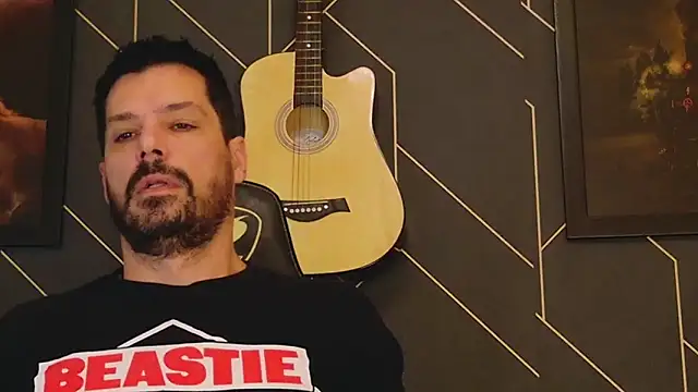 Snapshot of ChrisKox chatting on 02-08-25, 10:07 ChrisKox online show from 02-08-25, 10:07