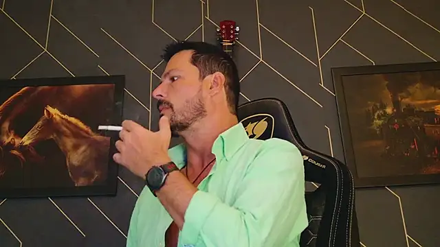 Snapshot of ChrisKox chatting on 03-15-25, 05:52 ChrisKox online show from 03-15-25, 05:52