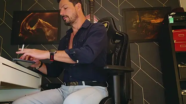 Snapshot of ChrisKox chatting on 03-20-25, 03:45 ChrisKox online show from 03-20-25, 03:45