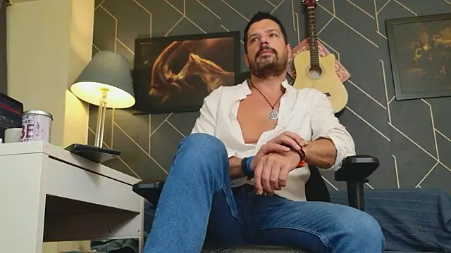 Snapshot of ChrisKox chatting on 09-10-25, 06:41 ChrisKox online show from 09-10-25, 06:41