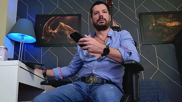 Snapshot of ChrisKox chatting on 10-27-25, 05:00 ChrisKox online show from 10-27-25, 05:00