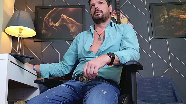 Snapshot of ChrisKox chatting on 11-09-25, 07:45 ChrisKox online show from 11-09-25, 07:45