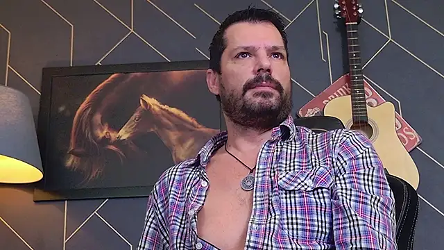 Snapshot of ChrisKox chatting on 11-16-25, 05:13 ChrisKox online show from 11-16-25, 05:13