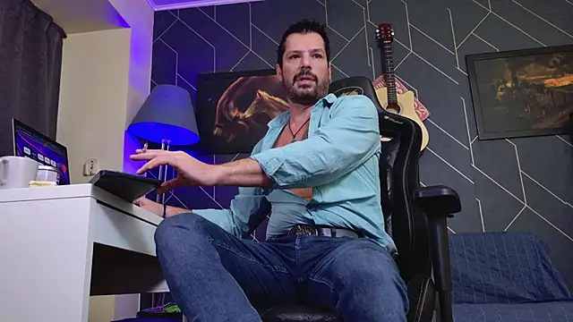 Snapshot of ChrisKox chatting on 11-27-25, 06:04 ChrisKox online show from 11-27-25, 06:04