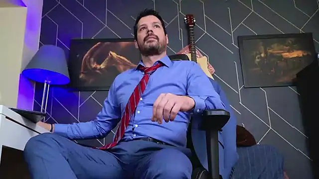 Snapshot of ChrisKox chatting on 11-30-25, 05:28 ChrisKox online show from 11-30-25, 05:28