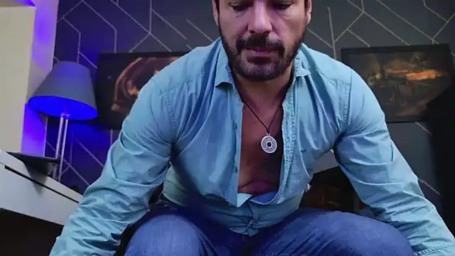 Snapshot of ChrisKox chatting on 12-01-25, 05:56 ChrisKox online show from 12-01-25, 05:56