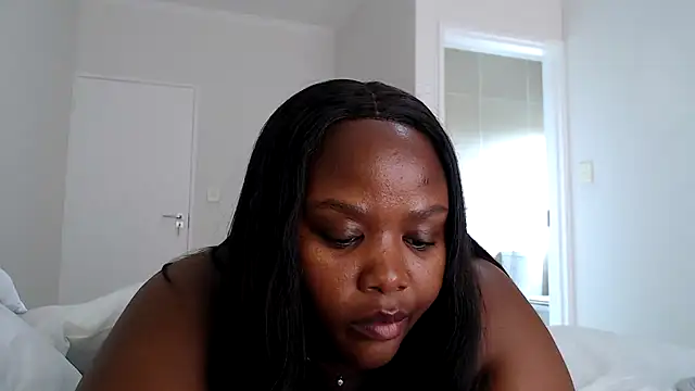 xBUSTY CANDYx online show from 04-15-26, 11:17