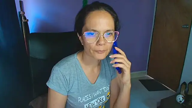 Snapshot of Nattyslave4U chatting on 09-11-25, 09:59 Nattyslave4U online show from 09-11-25, 09:59