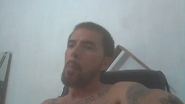 Snapshot of el_principe_hot chatting on 01-16-26, 04:16 el principe hot online show from 01-16-26, 04:16