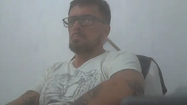 Snapshot of el_principe_hot chatting on 03-13-26, 04:41 el principe hot online show from 03-13-26, 04:41