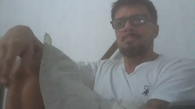 Snapshot of el_principe_hot chatting on 03-21-26, 05:12 el principe hot online show from 03-21-26, 05:12