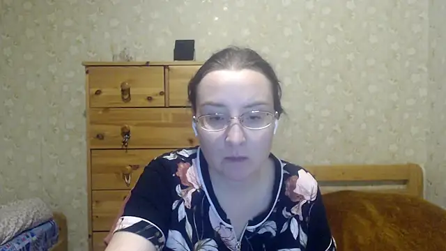 Snapshot of Smart_Rose chatting on 01-25-25, 04:57 Smart Rose online show from 01-25-25, 04:57